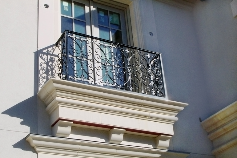 Balcon français dans l'appartement