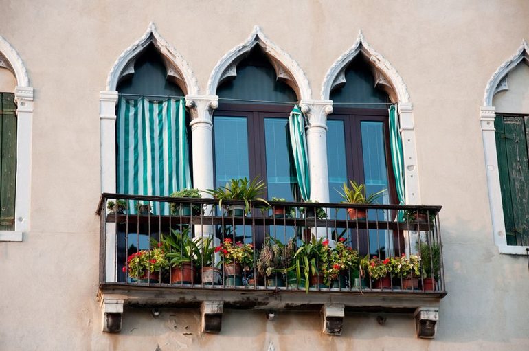 Balcons français qu'est-ce que cela signifie